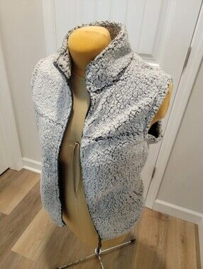 Boxercraft Size XL Gray & Black Sherpa Zippered Vest Fit Is Small I'd Say M/L